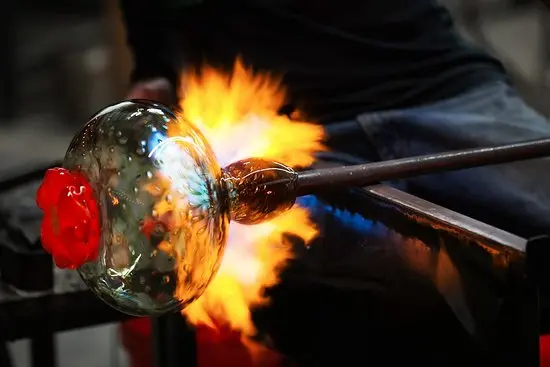 شیشه دمیدنی